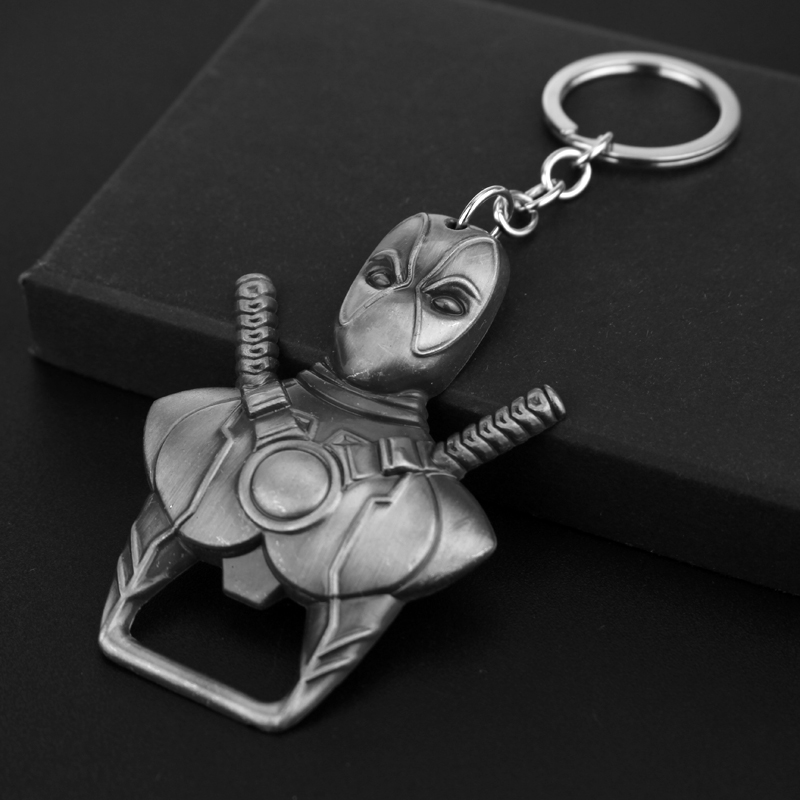 Wine Beer Opener - พวงกุญแจเดดพูล ทันสมัย ปรับแต่งได้ พร้อมที่เปิดขวด ตกแต่งกระเป๋าเป้สะพายหลัง สำหรับผู้หญิงและผู้ชาย